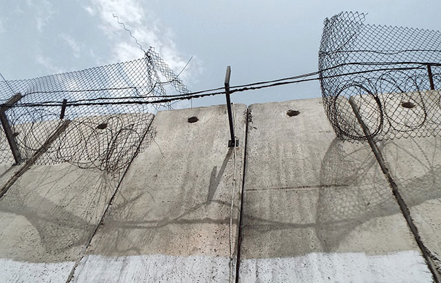 A border wall in Israel-Palestine