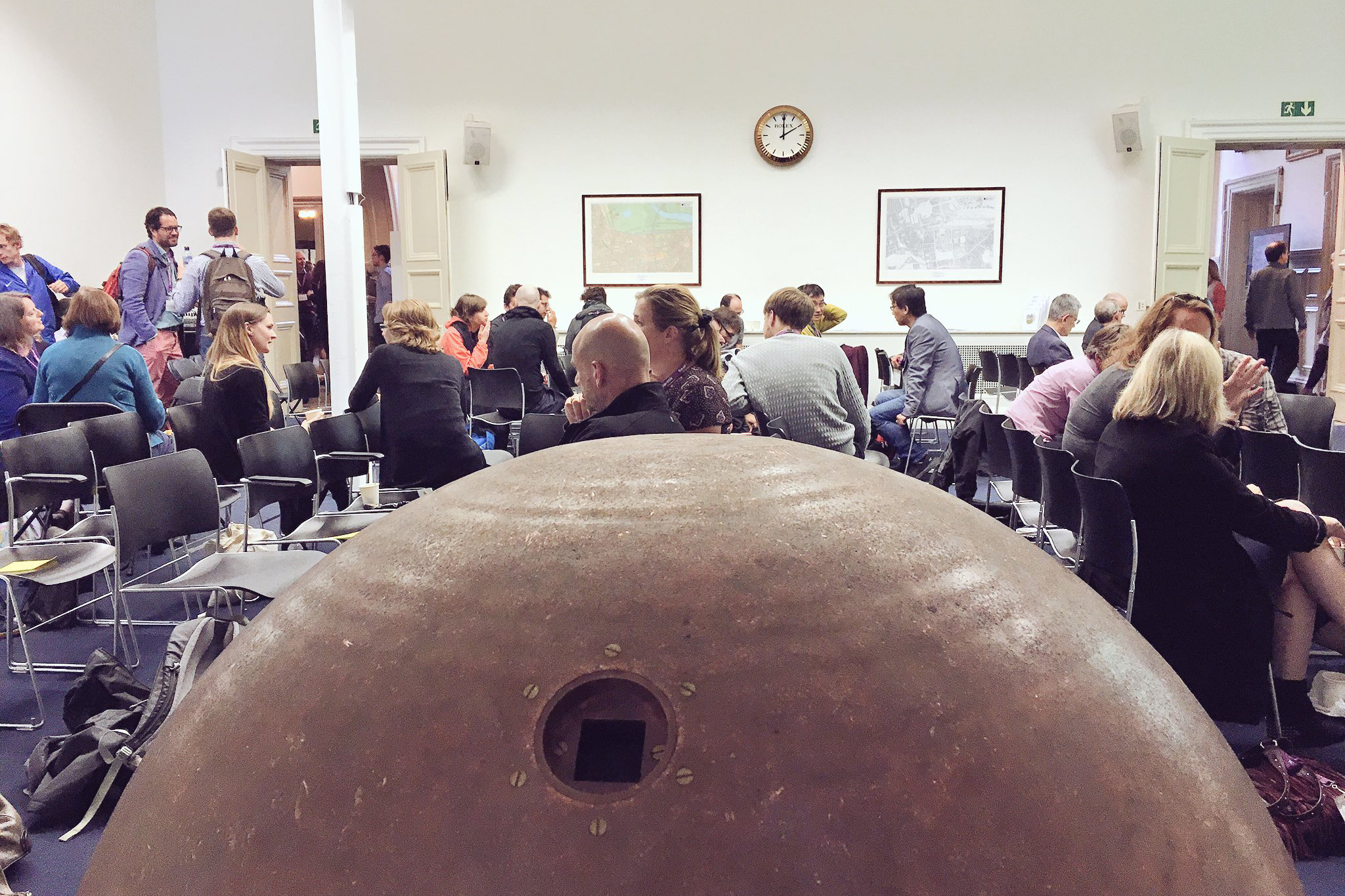 Globe form back at RGS
