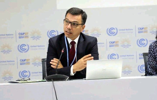 Fernando Barrio speaks at a panel event at COP27