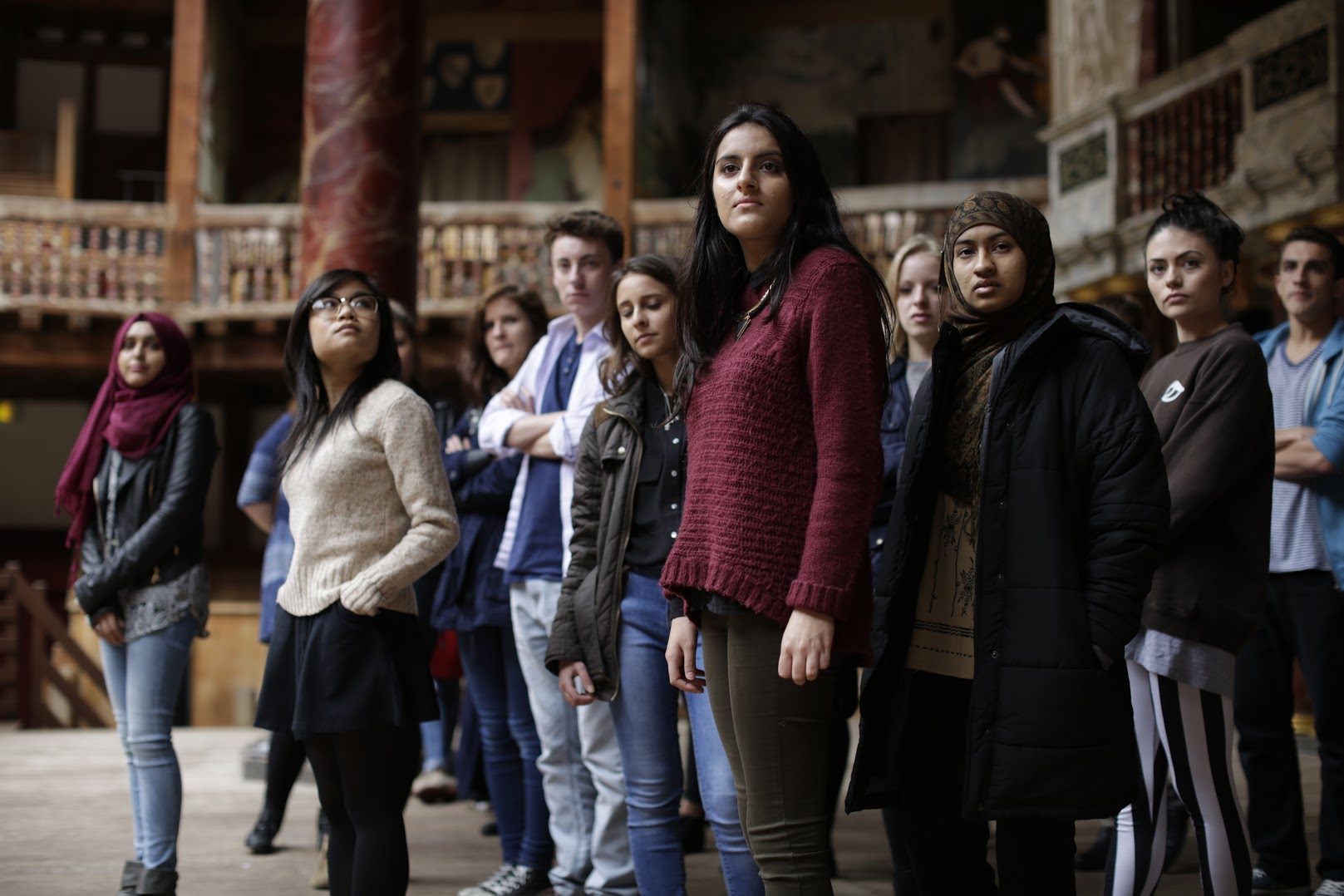Student visiting the Shakespeare Globe Theatre in London