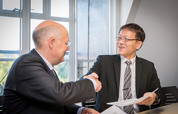 Professor Spyros Maniatis, CCLS and Professor Yeo Tiong Min, SMU