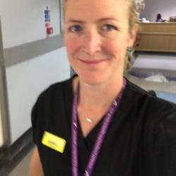 Dr Libby Thomas