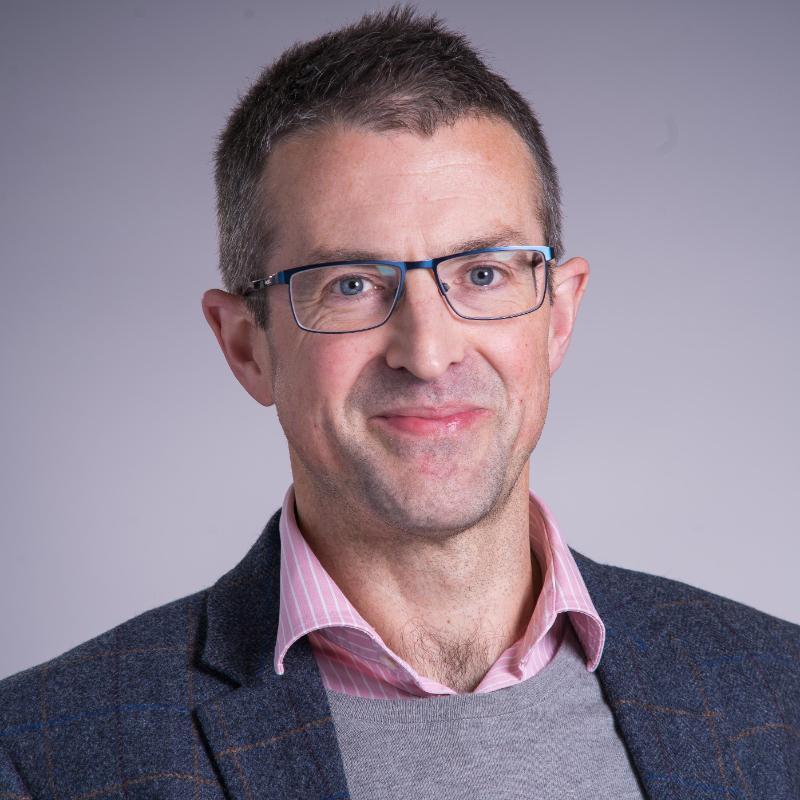 A portrait picture of Professor Dan Todman