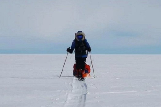 Captain Preet Chandi (Polar Preet) treks across Antarctica (Credit: PolarPreet)