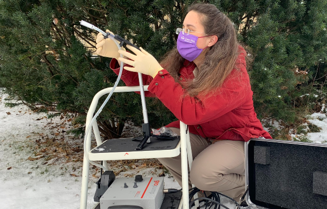 Elizabeth Clare samples air to collect airborne DNA. Credit: Elizabeth Clare