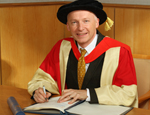 Marcus du Sautoy received an Honorary Doctorate from Queen Mary in 2012