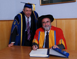 Professor Bob Watson (right) with Queen Mary's principal Professor Simon Gaskell