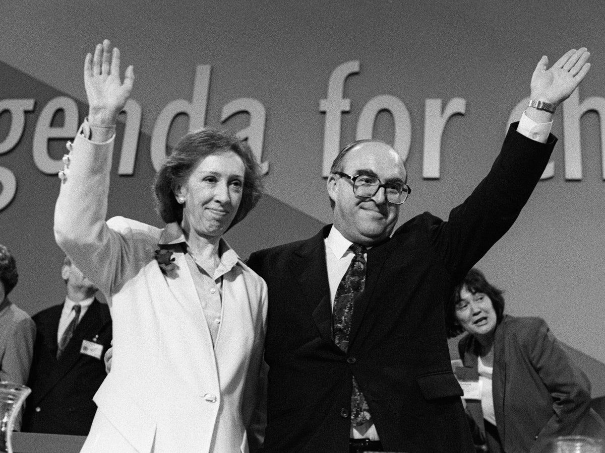 Photo of John Smith and Margaret Beckett after being announced as leader and deputy leader of the Labour Party in 1992