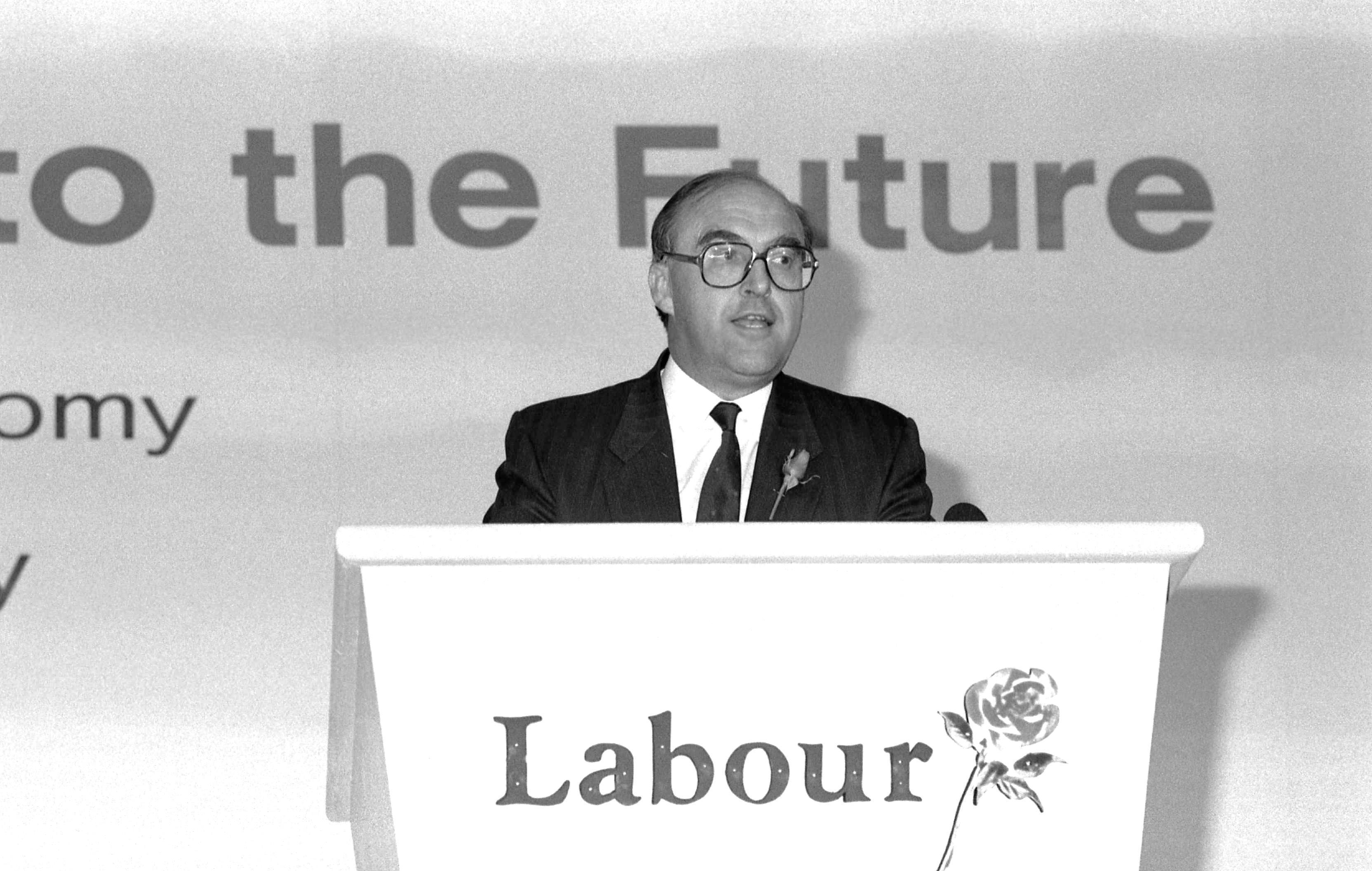 Photo of John Smith speaking from the lectern at the Labour Party conference