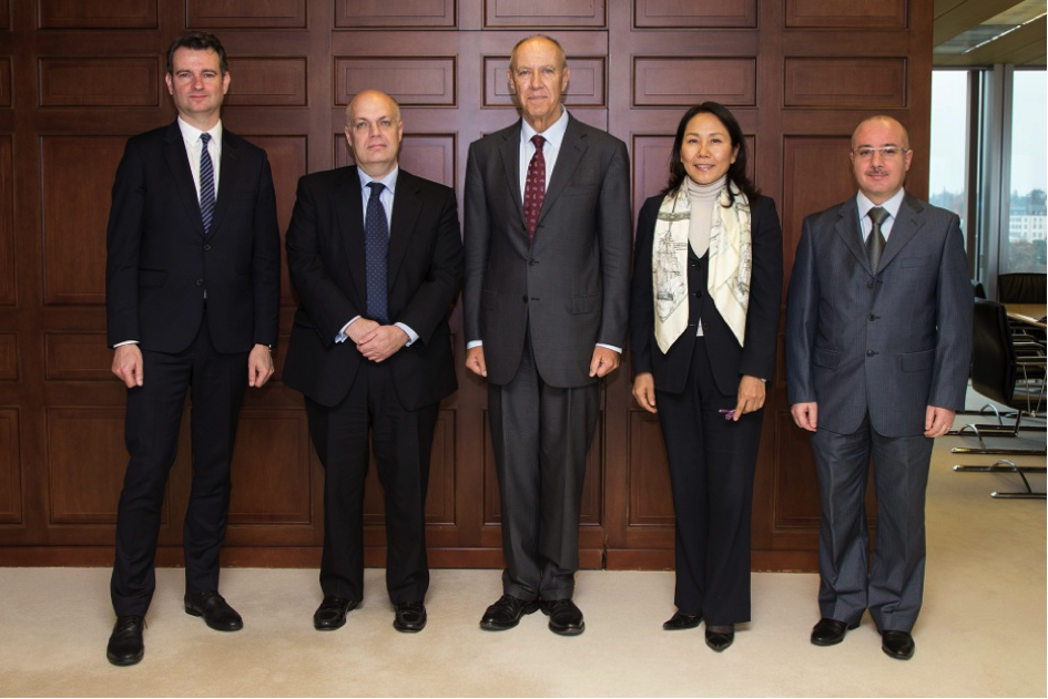 Pictured at the WIPO Signing Ceremony: Professor Duncan Matthews (Director of QMIPRI), Professor Spyros Maniatis (former Director of CCLS), Dr Francis Gurry (Director General of WIPO), Dr Karen Lee Rata (Head of Academic Institutions and Executive Programmes, WIPO Academy) and Mohammed Abderraouf Bdioui (Senior Counsellor, WIPO Academy)