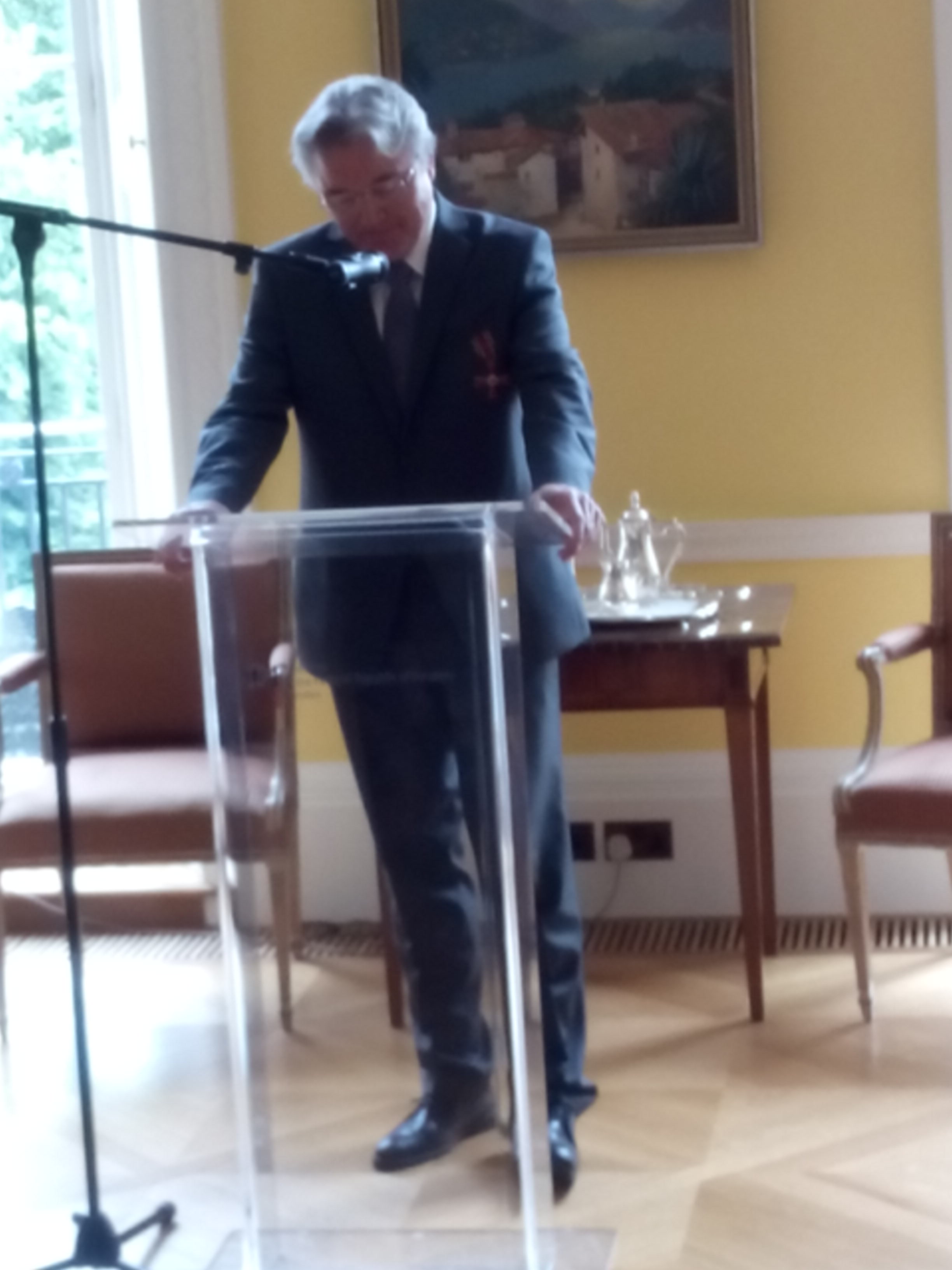 Rüdiger Görner giving his acceptance speech in the German Embassy in London